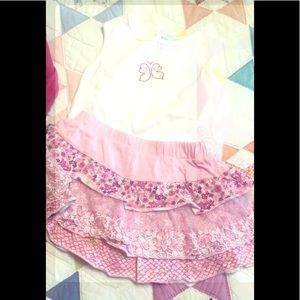 4T Girls Disney ruffle skirt, white sleeveless top